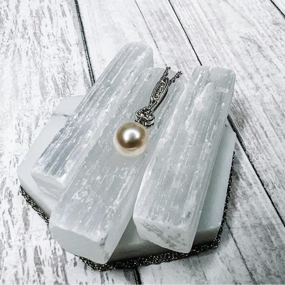 ✗ SOLD ✗ - Picture 2 of 5